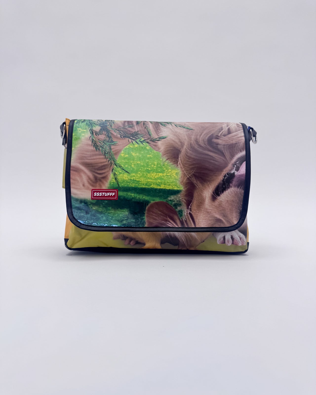 ABBA03 Messenger Bag