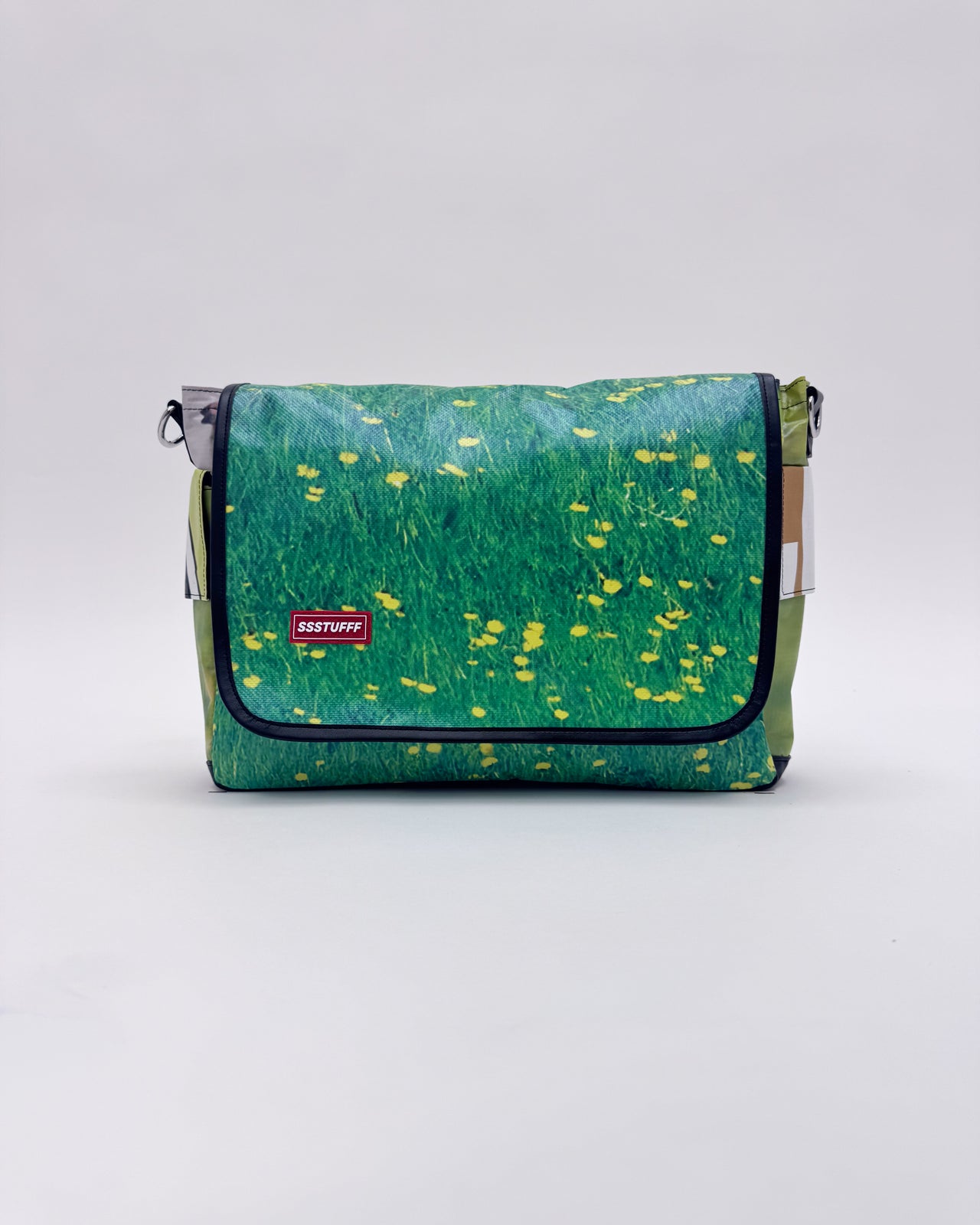 ABBA19 Messenger Bag