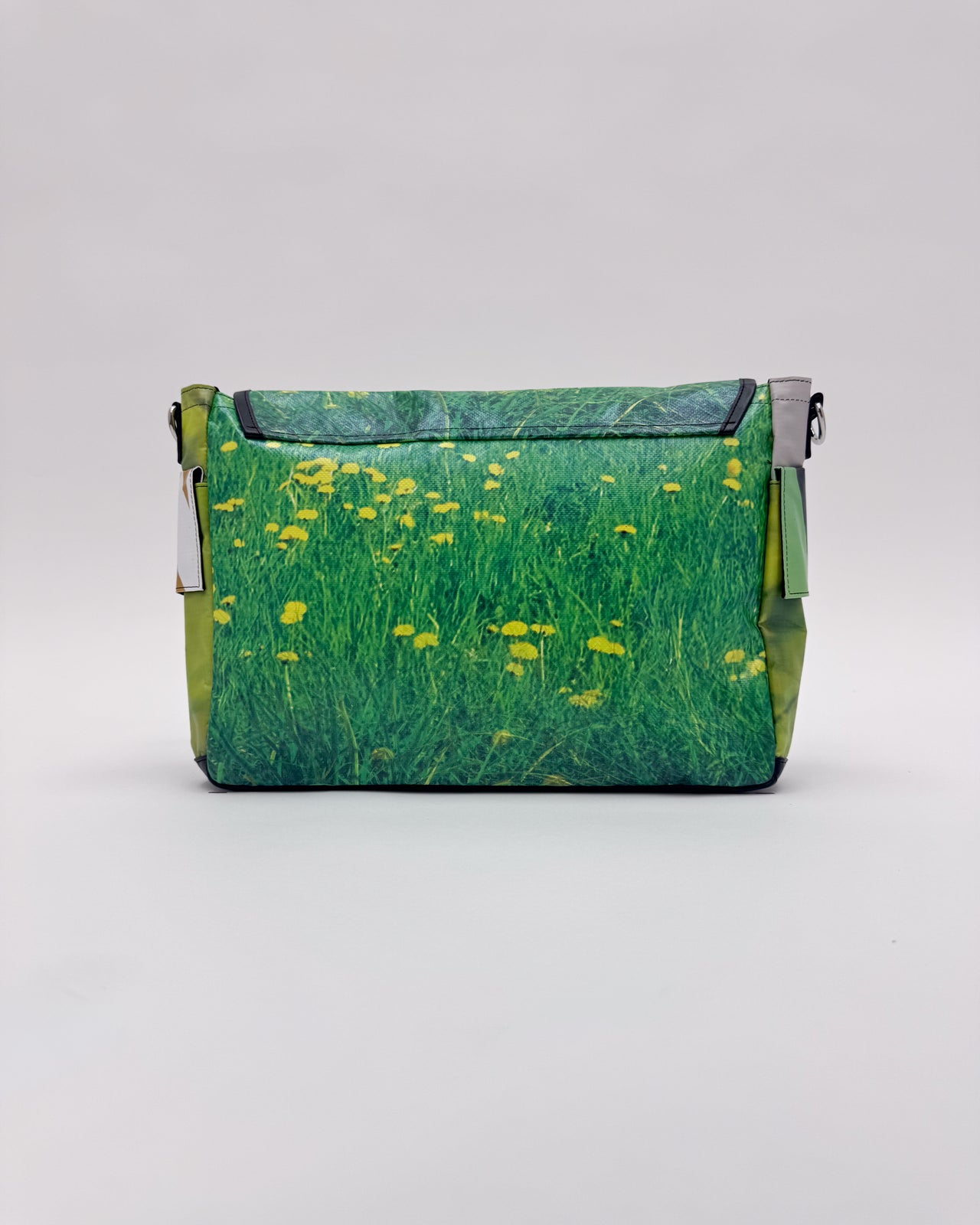 ABBA19 Messenger Bag