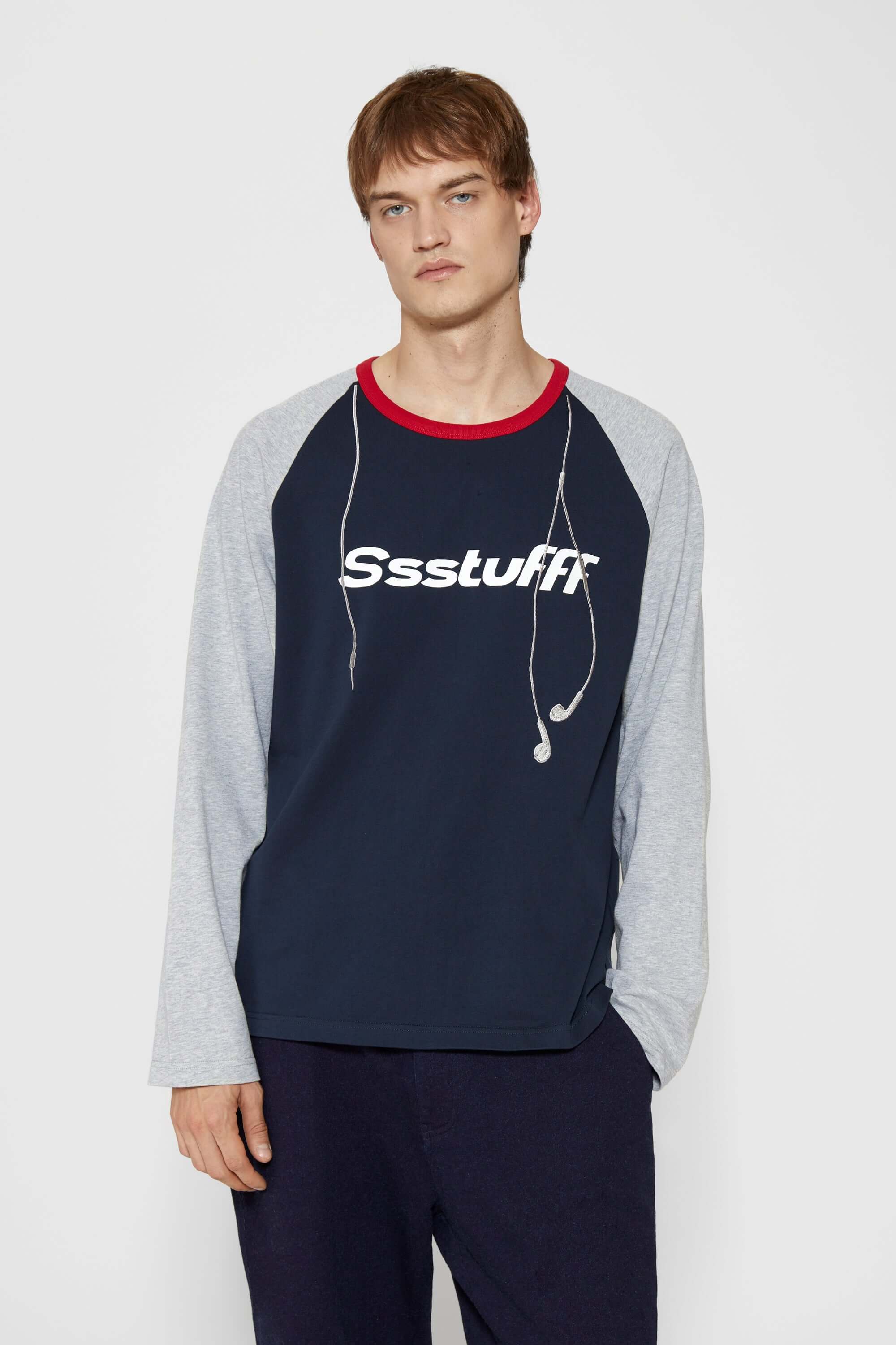 Two-tone raglan long sleeve t-shirt with headphone cable embroidery on chest