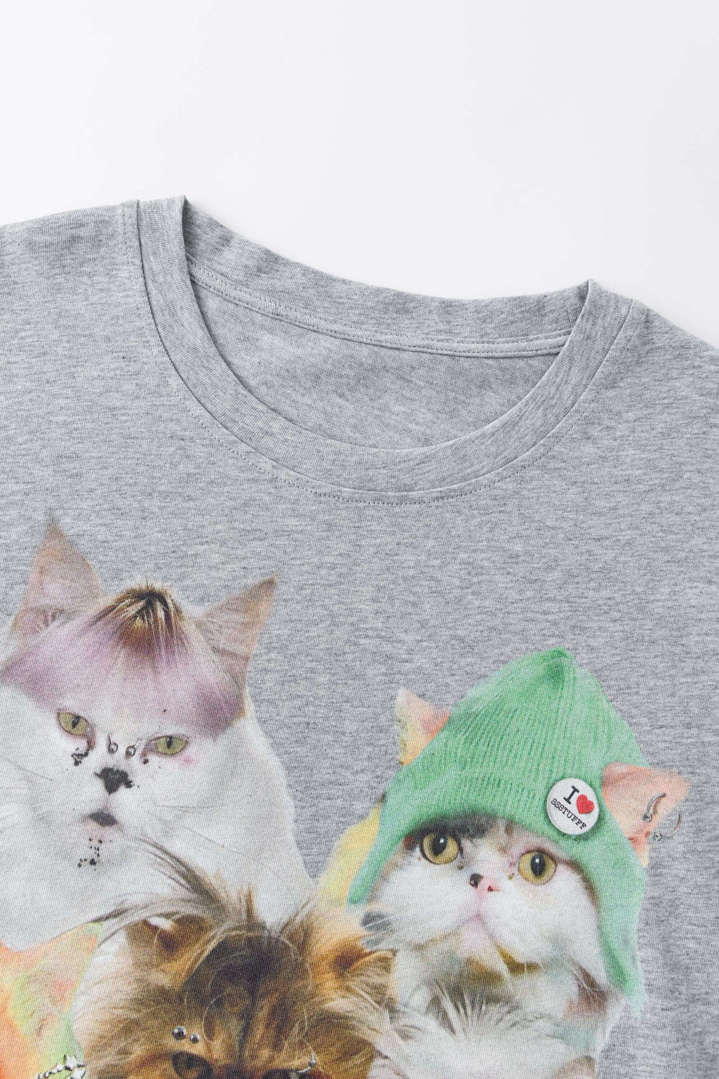 Oversized grey t-shirt with punk cats digital print graphic