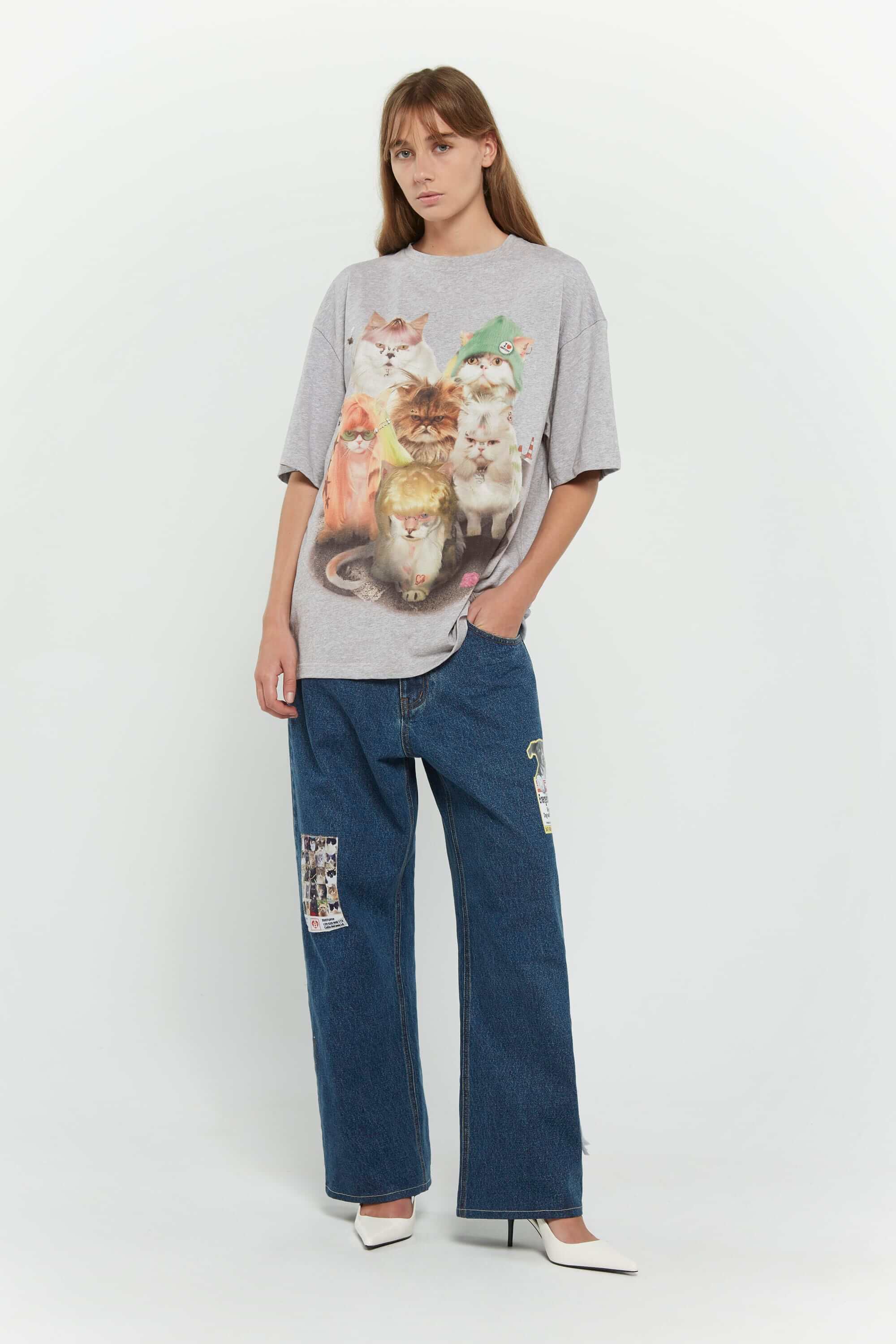 Oversized grey t-shirt with punk cats digital print graphic