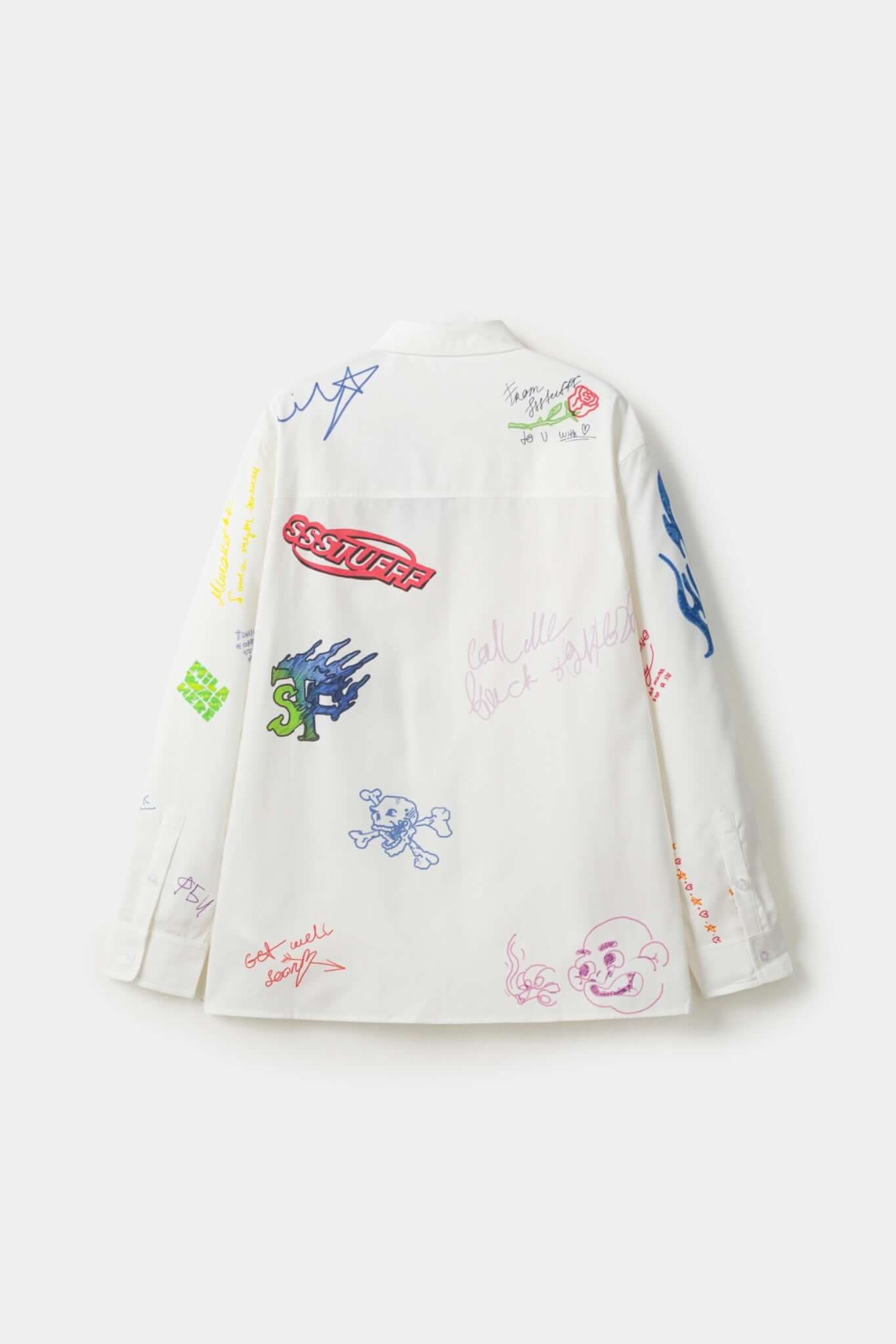 White shirt with colorful graphics simulating a plaster 
