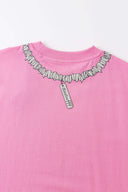 Pink t-shirt with necklace puffy print

