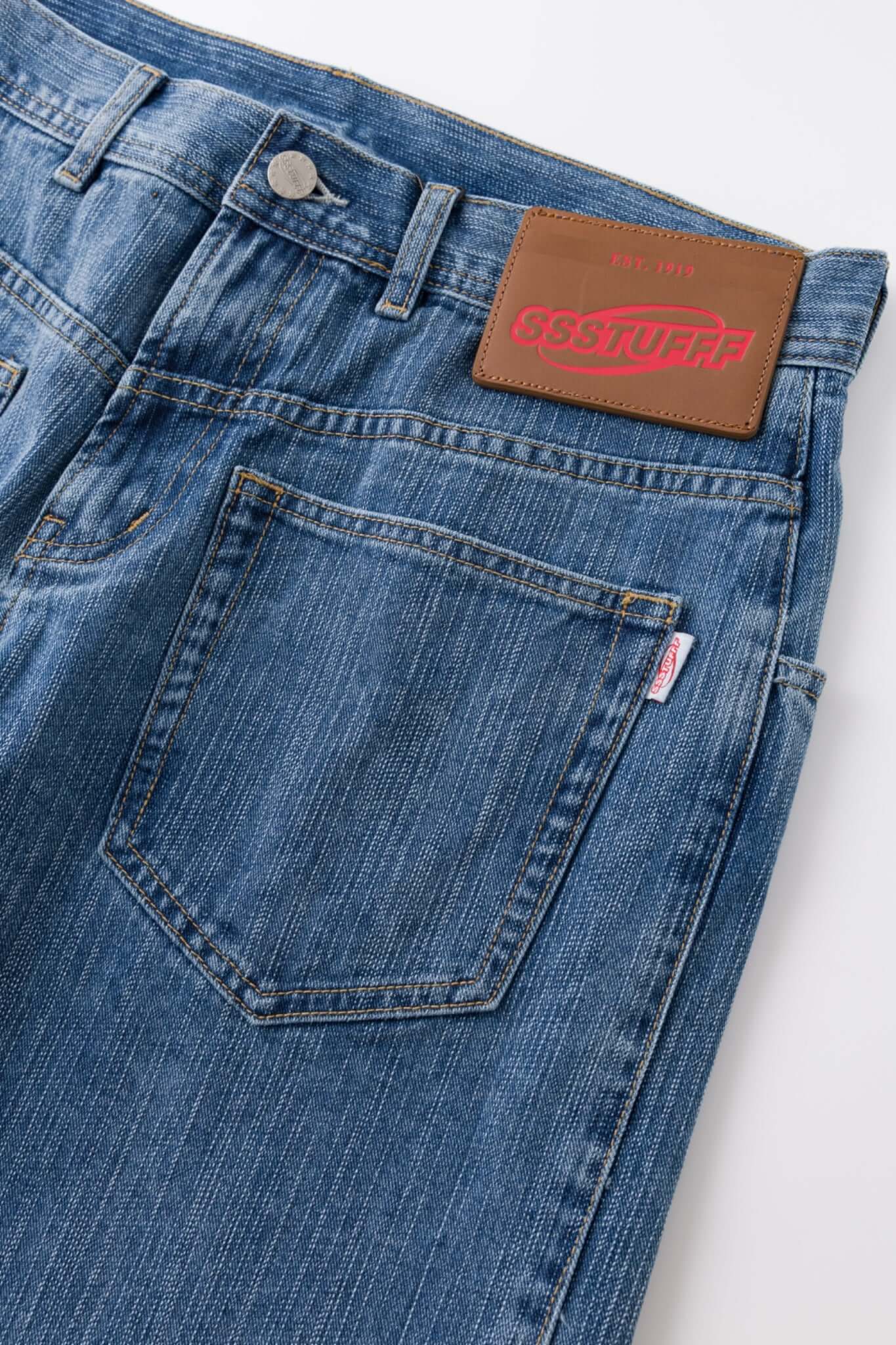 Blue denim reverse shorts with a cardholder on the front
