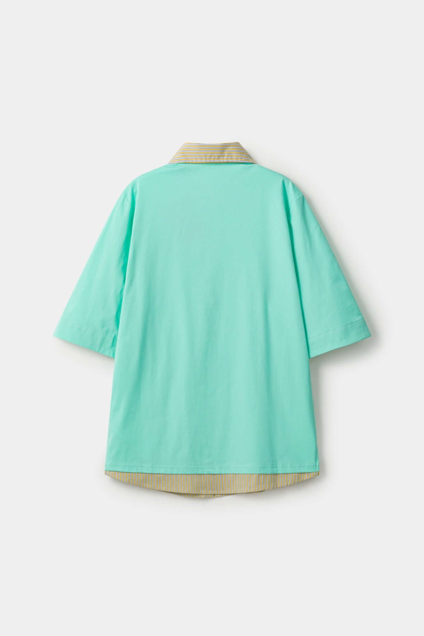 Turquoise polo shirt with checkered collar and sleeves
