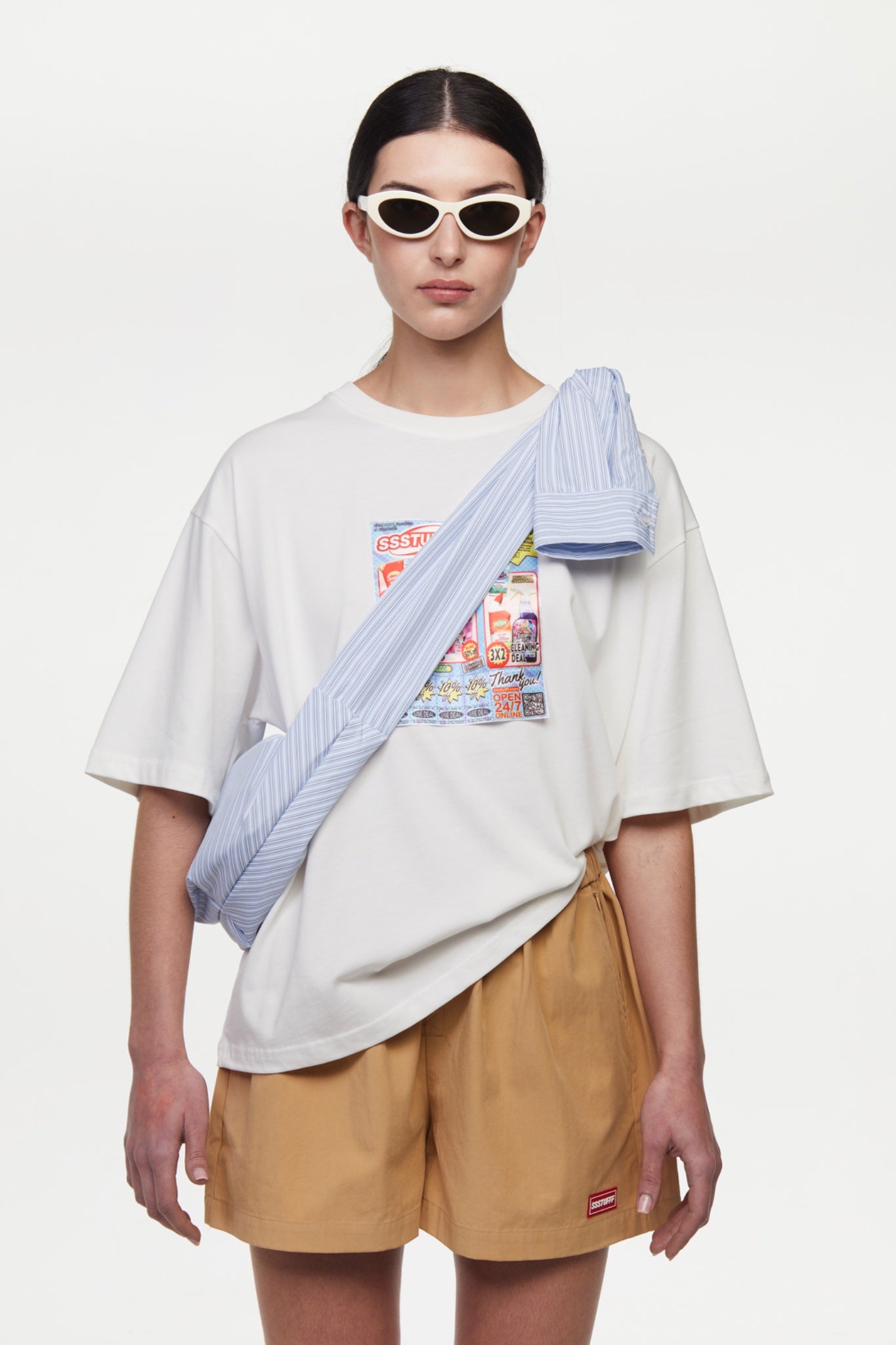 White t-shirt with a coupon 10% discount graphic 

