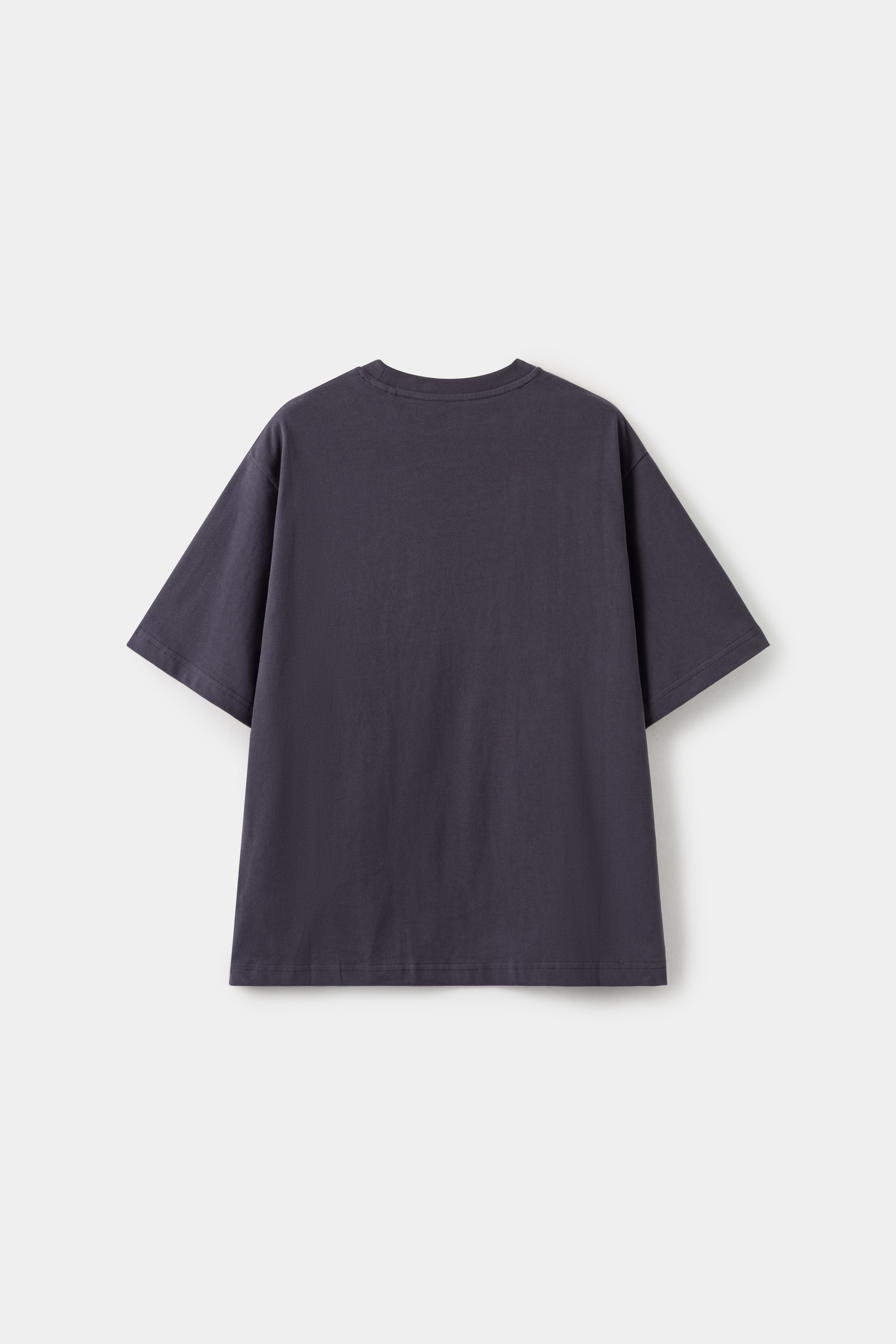 Back view of the charcoal Gunshots Tee, left plain.
