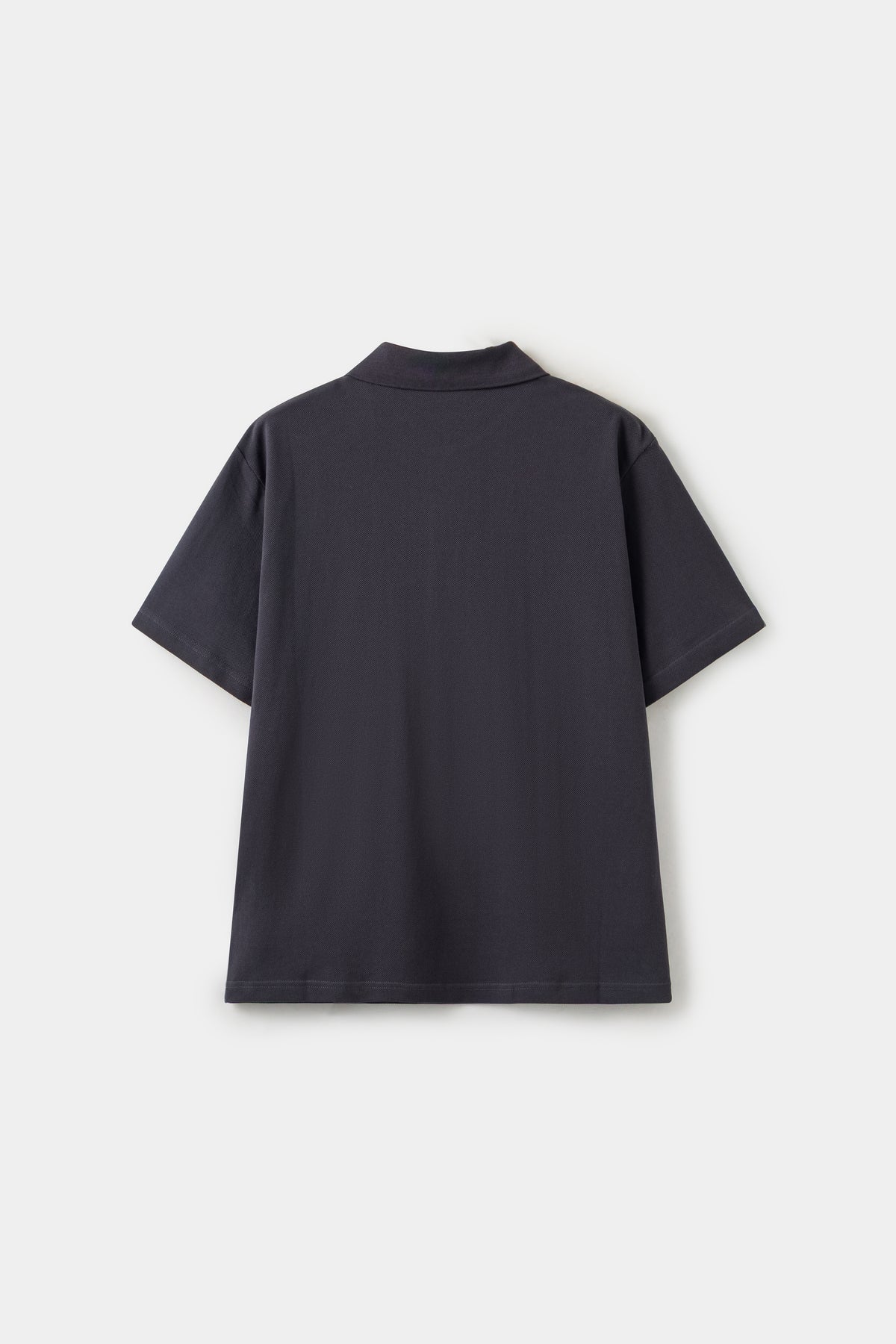 Back view of the polo, plain charcoal with no stripes.