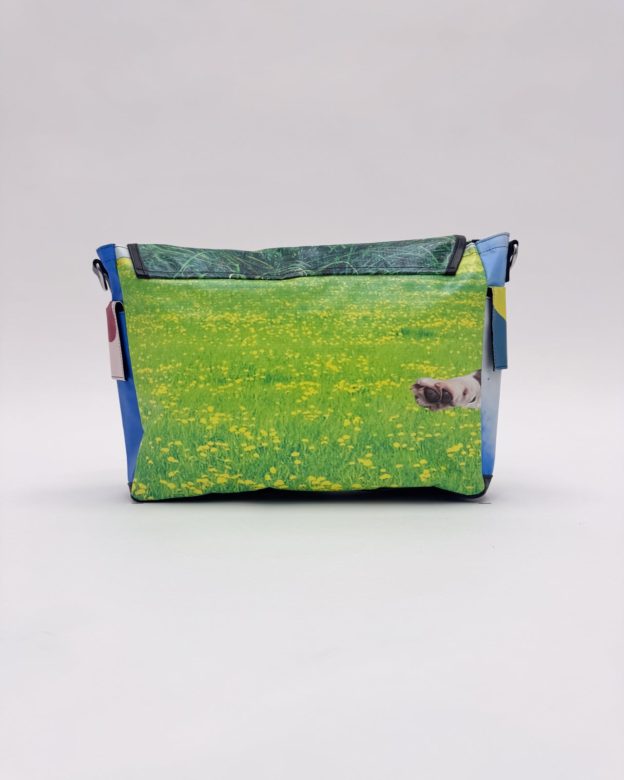 ABBA12 Messenger Bag