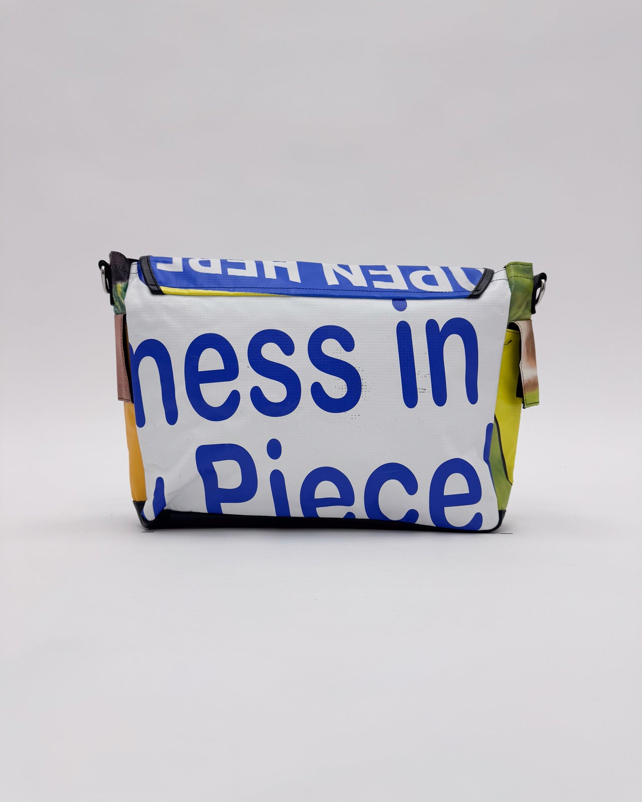 ABBA31 Messenger Bag